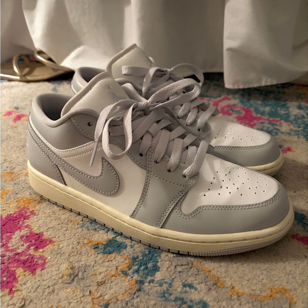 Nike “Smoke Grey” Jordan 1 lows. Size 9 - Picture 1 of 7